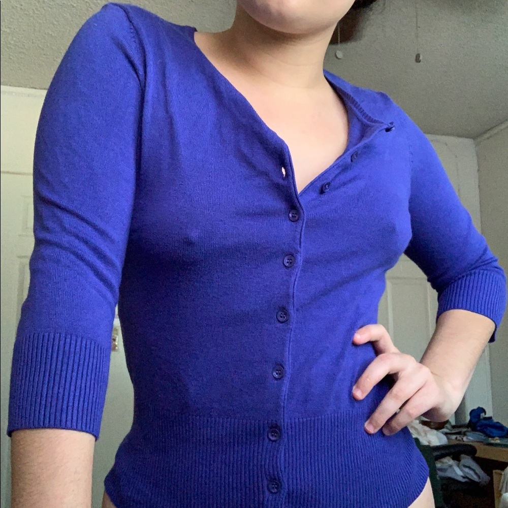 Blue button up top💙✨